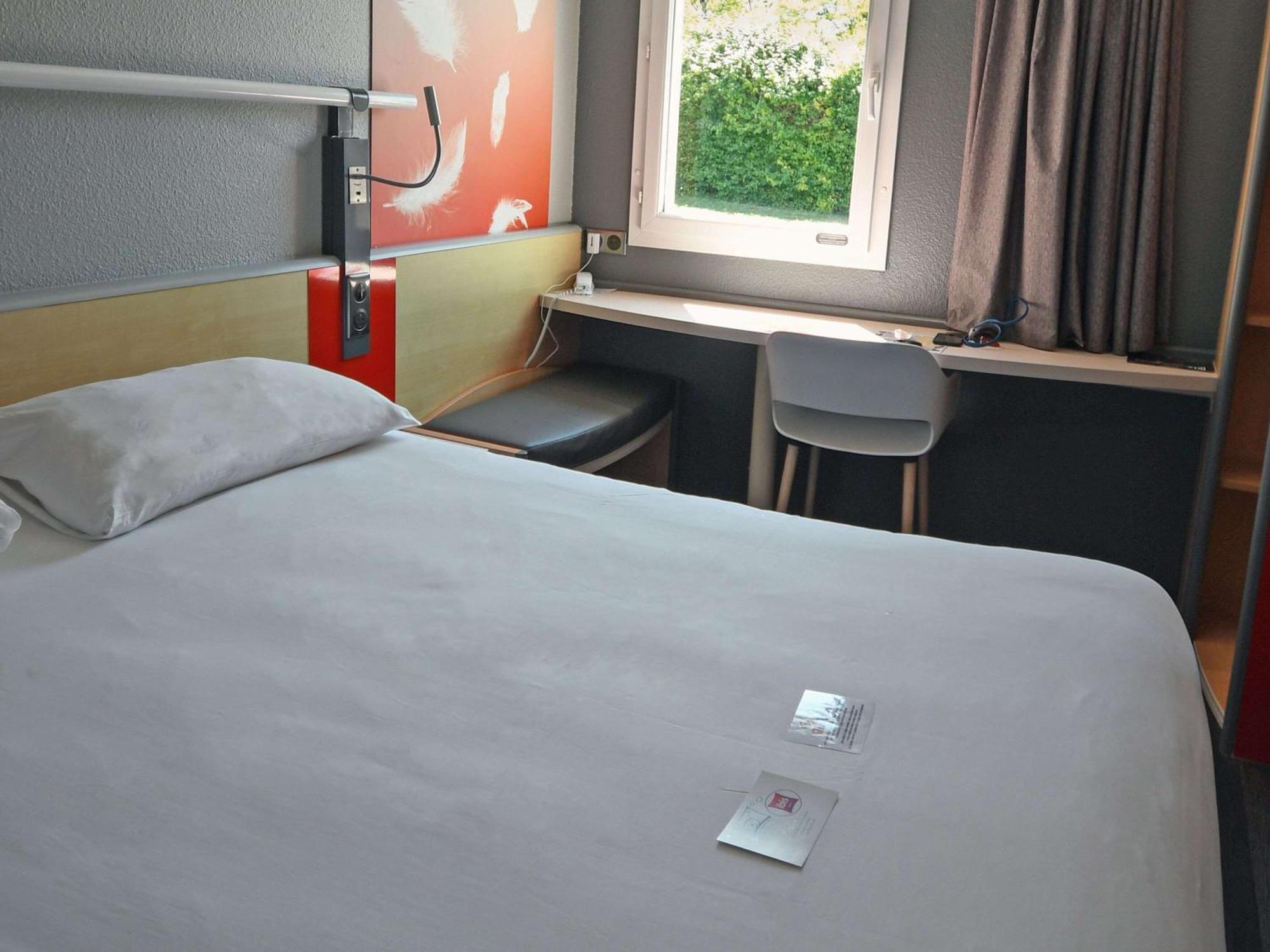 Отель Ibis Сент Экстерьер фото